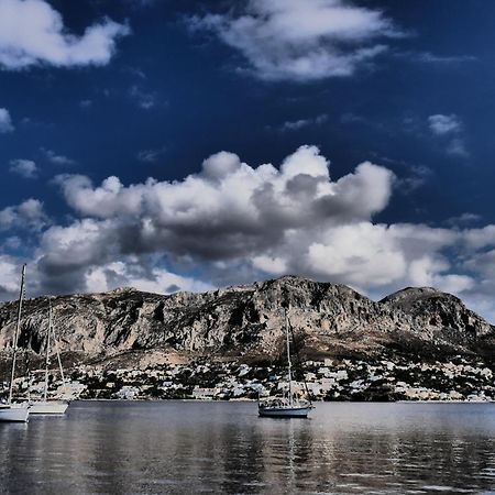 Pelagos Seafront Accommodation - George Myrties Buitenkant foto